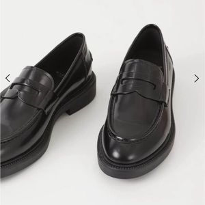 Vagabond loafers
